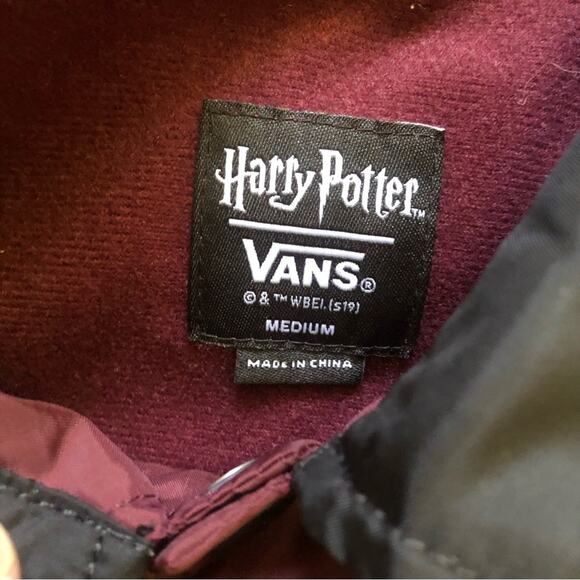 Vans Harry Potter Crest Torrey Wind Breaker Raincoat - Picture 6 of 6